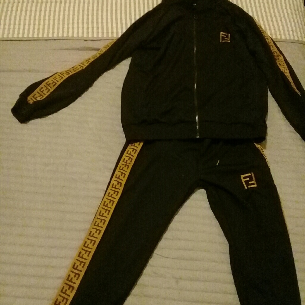 Unisex sweatsuit
